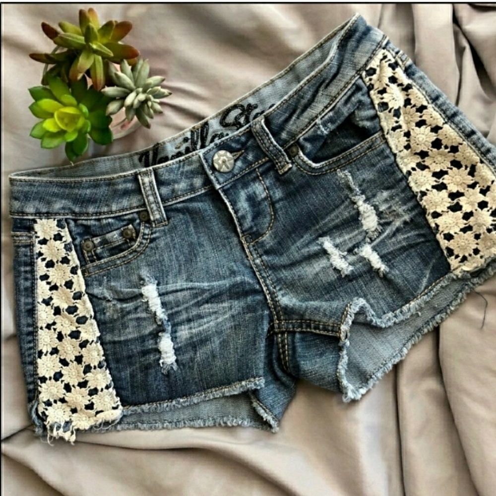 Vanilla Star Denim Shorts